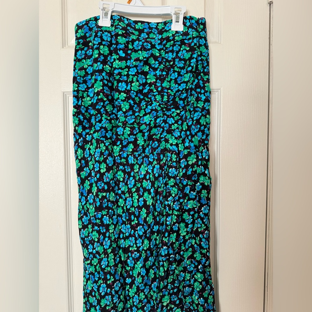 Bershka Blue and Green Floral Pencil Skirt